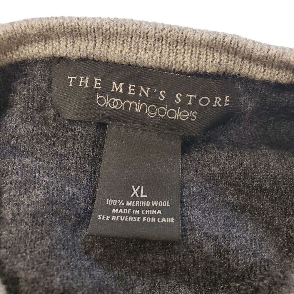THE MEN'S STORE Bloomingdale's Sweater Mens Large Gray Striped 100% Merino Wool - Picture 4 of 8